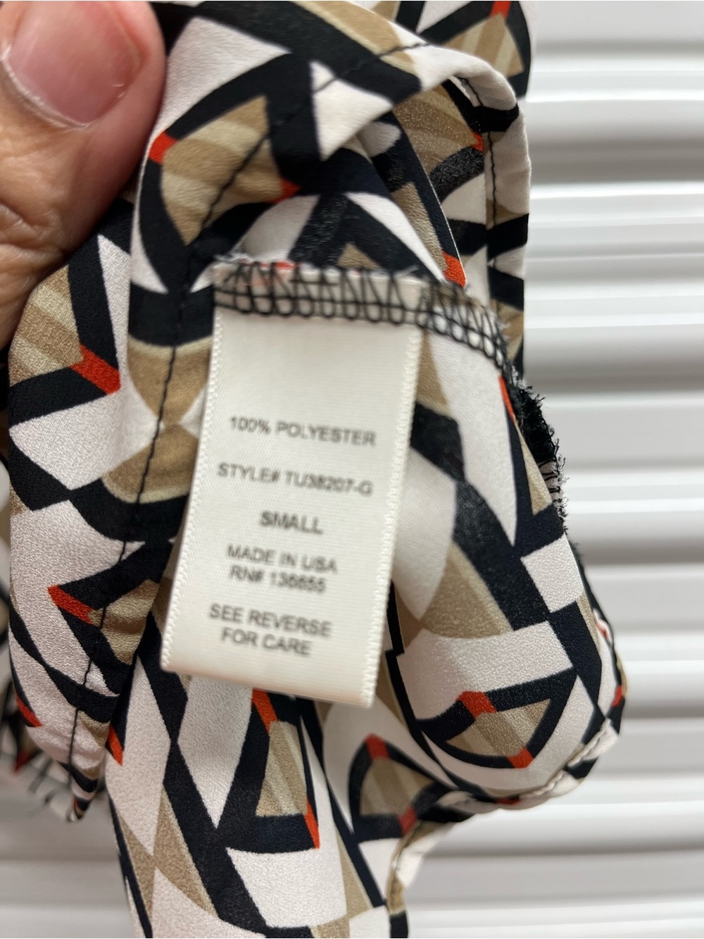 Summer Geometric Top Size S - Picture 2 of 4